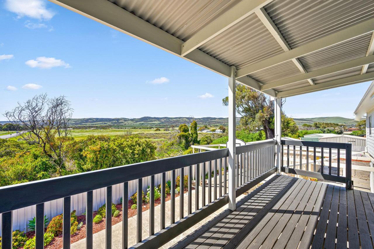 The Love Shack - Silver Sands - C21 Southcoast Holidays Villa Aldinga Beach Exterior photo